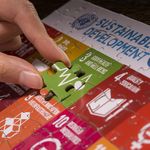 Ein Stück des SDG-Puzzles mit SDG3 "Gute Gesundheitsvorsorge"
