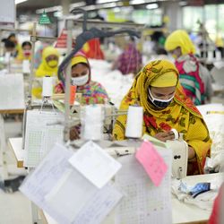 Textilfabrik Epyllion Style Ltd. in Gazipur, Bangladesch; Foto: Gunnar A. Pier